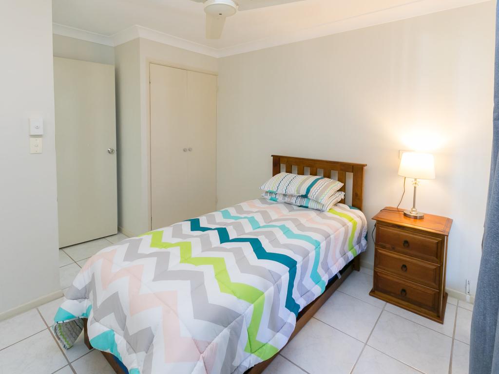 Comfy & Cosy Upstairs - Tourism Hervey Bay